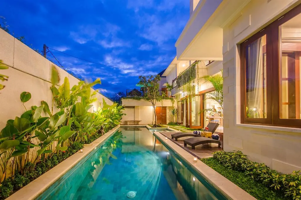 Villa Tepi Sungai Legian  Indonesia