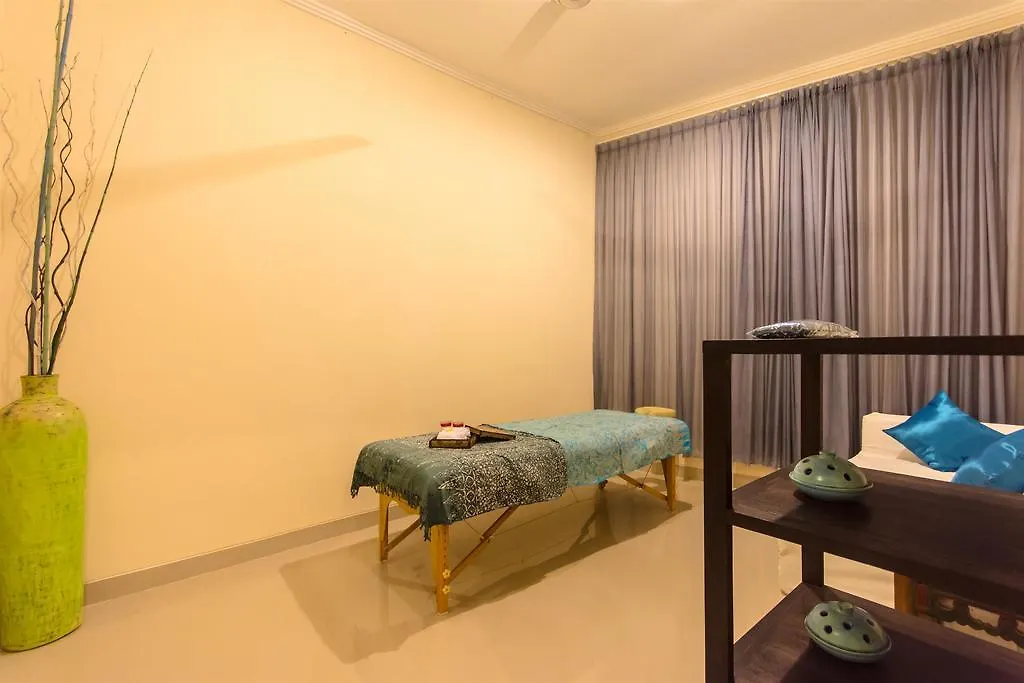 Villa Tepi Sungai Legian  Indonesia